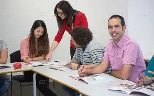 Kaplan International Adelaide Dil Okulu