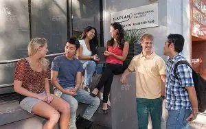 Kaplan International Perth Dil Okulu