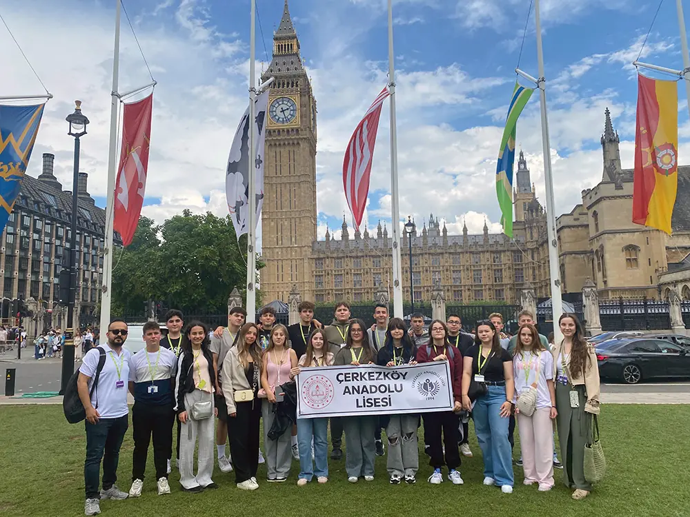 Çerkezköy Anadolu Lisesi Öğrencilerinin Londra Yaz Okulu Deneyimi