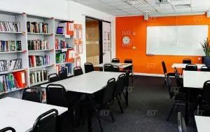 EC English London