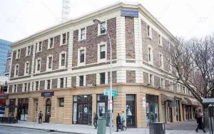 Kaplan International Adelaide Dil Okulu