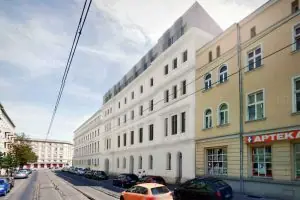 Poznan Güzel Sanatlar Akademisi