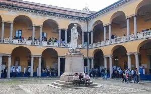 Pavia Üniversitesi