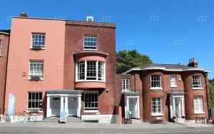 Lewis School of English Dil Okulu