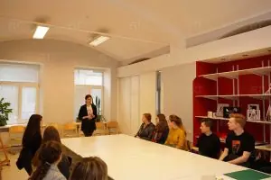 Ekonomi ve Kültür Üniversitesi (EKA)