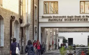 Napoli Luigi Vanvitelli Üniversitesi