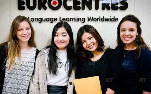 Eurocentres Toronto Dil Okulu