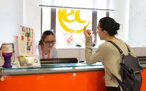 EC English London