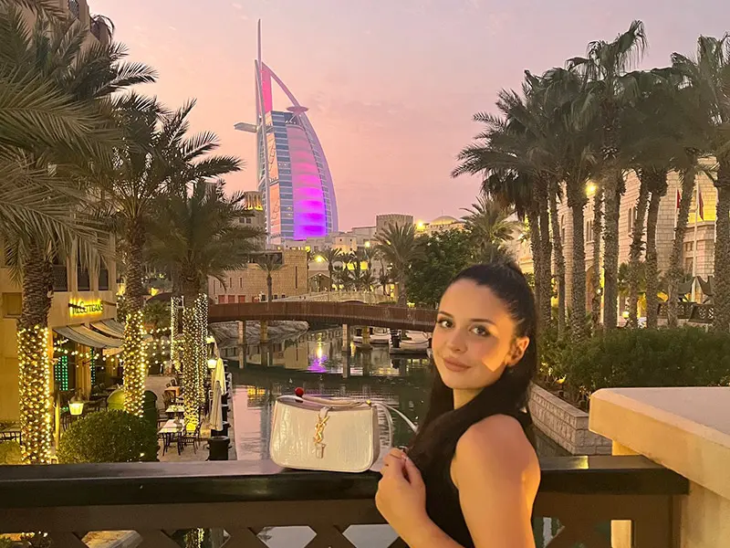 Sevgili Öğrencimiz Buse ES Dubai’de Dil Eğitimini Tamamladı